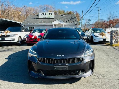 Used 2022 Kia Stinger GT1 w/ Red Interior Color Package image 9