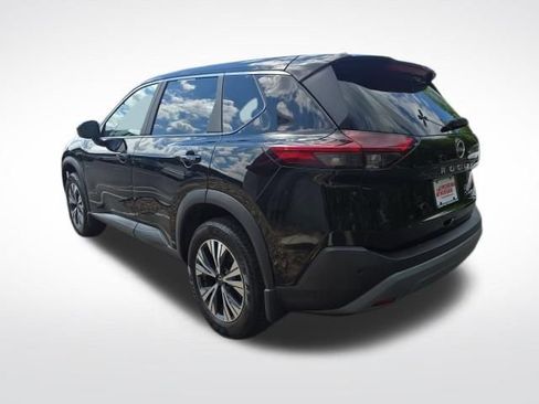 Used 2023 Nissan Rogue SV AWD/4WD image 3