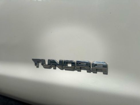 Used 2014 Toyota Tundra SR5 AWD/4WD image 27
