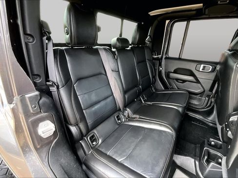 Used 2021 Jeep Gladiator Overland AWD/4WD image 20