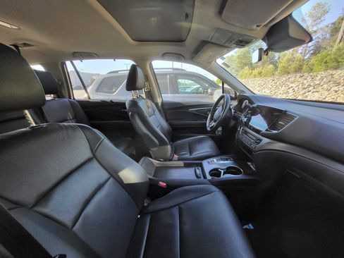 Used 2021 Honda Pilot Special Edition image 8