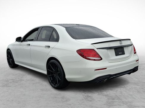Used 2020 Mercedes-Benz E 350 4MATIC Sedan image 4
