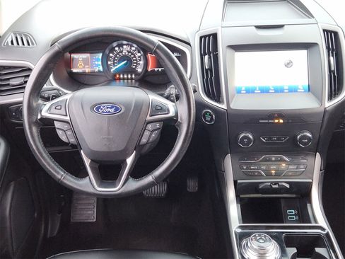 Used 2020 Ford Edge SEL image 35