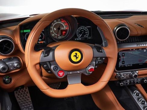 Certified 2019 Ferrari Portofino image 34