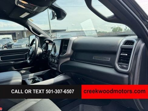 Used 2024 RAM 3500 Big Horn w/ Sport Appearance Package AWD/4WD image 10