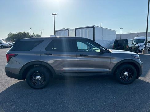 New 2025 Ford Explorer 4WD Police Interceptor image 6