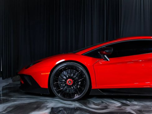 Used 2016 Lamborghini Aventador LP 750-4 Superveloce AWD/4WD image 10