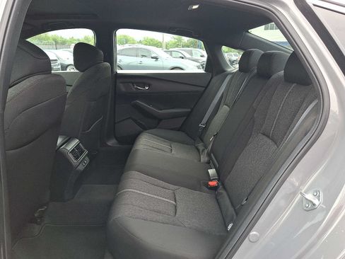 Used 2025 Honda Accord Sport image 10