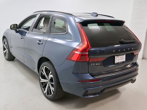 Certified 2023 Volvo XC60 B6 Ultimate w/ Protection Package Premier AWD/4WD image 7