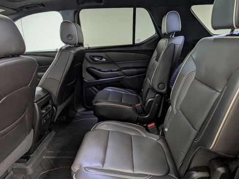 Used 2023 Chevrolet Traverse Premier image 4