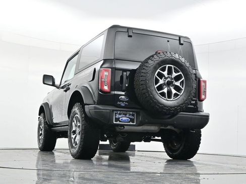 Used 2023 Ford Bronco Badlands image 45