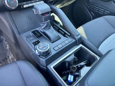 Used 2025 Toyota Tacoma TRD Off-Road image 33