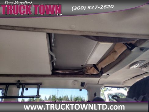 Used 2006 Ford E-350 and Econoline 350 XLT image 18