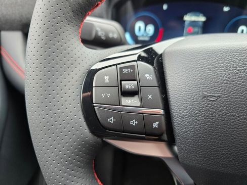 New 2026 Ford Explorer ST-Line w/ ST-Line Street Pack AWD/4WD image 17