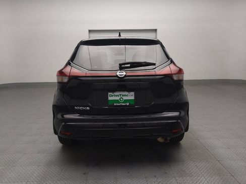 Used 2021 Nissan Kicks S image 6