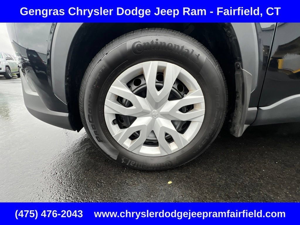 Used 2026 Toyota Corolla Cross L AWD/4WD image 9