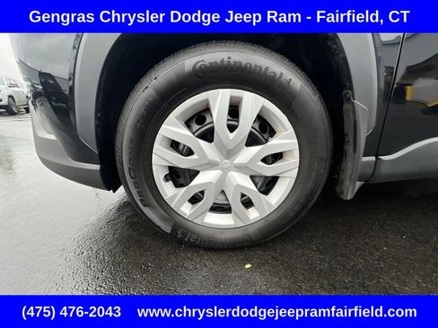 Used 2026 Toyota Corolla Cross L AWD/4WD image 9