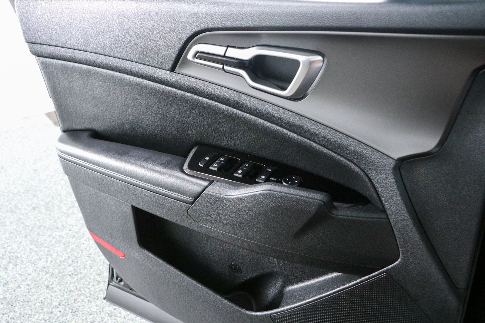 Used 2023 Kia Sportage EX FWD image 21