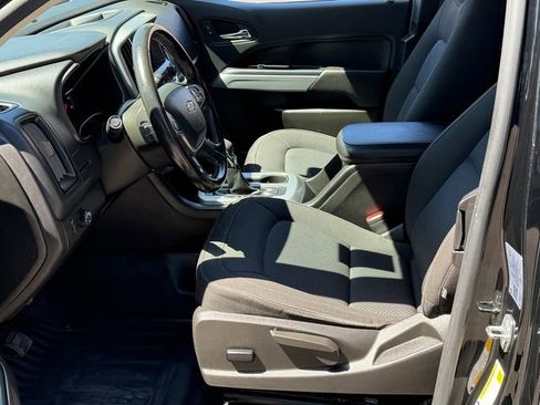 Used 2022 Chevrolet Colorado LT w/ Fleet Safety Package RWD image 20