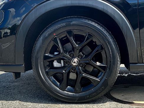 Used 2024 Honda HR-V Sport image 8