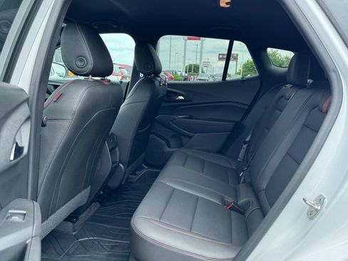 Used 2025 Chevrolet Trax RS w/ Driver Confidence Package FWD image 10