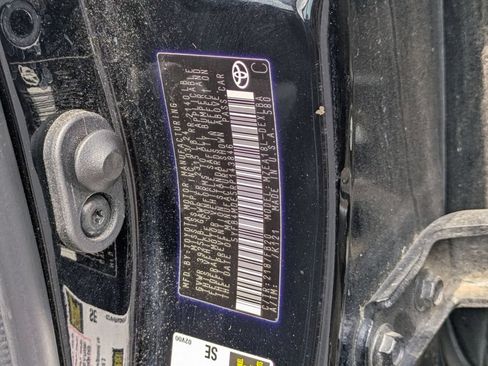 Used 2024 Toyota Corolla LE FWD image 35