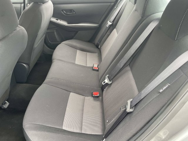 Used 2024 Nissan Sentra SV FWD image 16