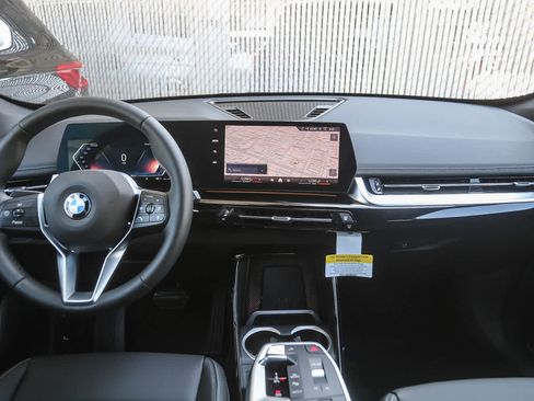 Used 2026 BMW X1 xDrive28i image 9