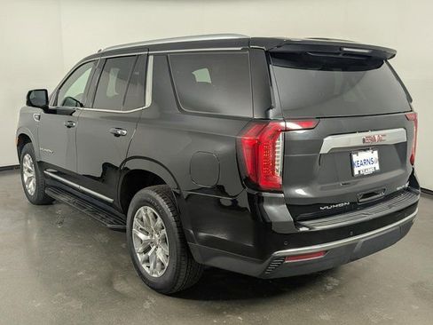 Used 2023 GMC Yukon SLT w/ SLT Premium Package image 6