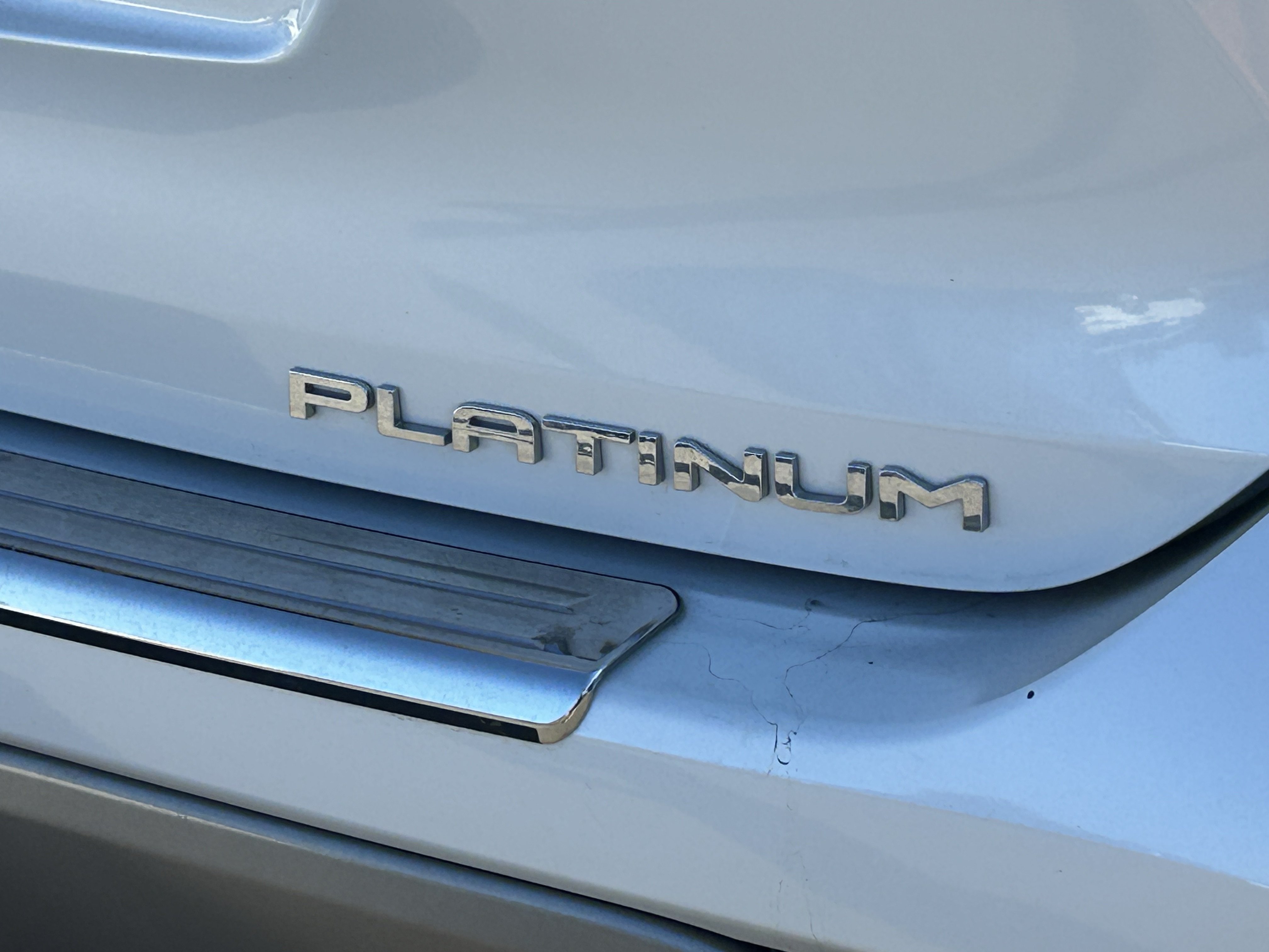 Used 2023 Toyota Highlander Platinum FWD image 5