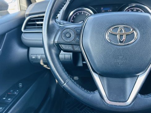 Used 2019 Toyota Camry SE image 13