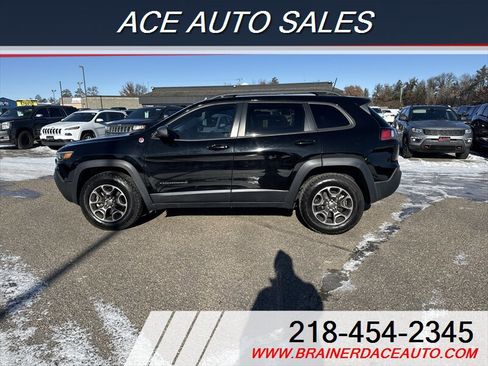 Used 2020 Jeep Cherokee Trailhawk w/ Cold Weather Group image 5