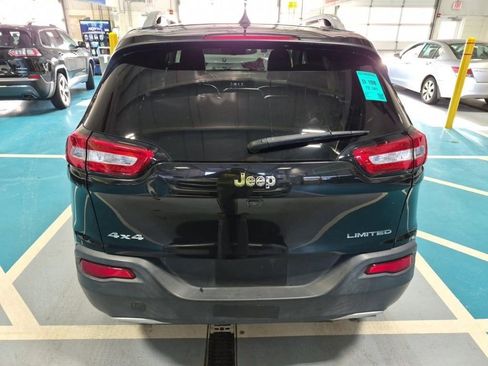 Used 2016 Jeep Cherokee Limited image 12