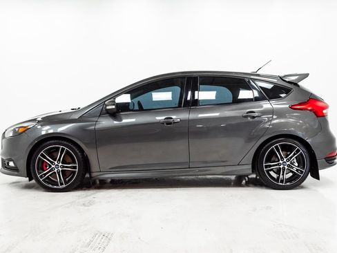 Used 2015 Ford Focus ST w/ Equipment Group 401A FWD image 25