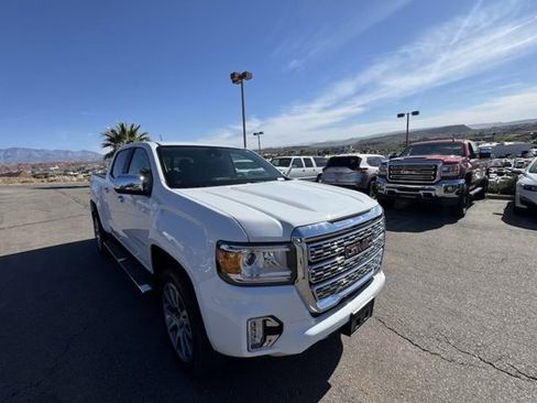Used 2021 GMC Canyon Denali image 7