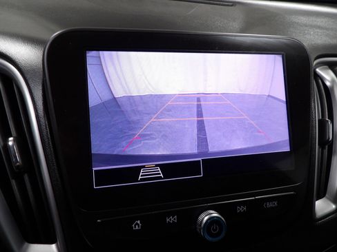 Used 2021 Chevrolet Malibu LS FWD image 16