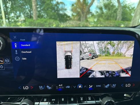 Used 2025 Chevrolet Blazer EV RS RWD image 40