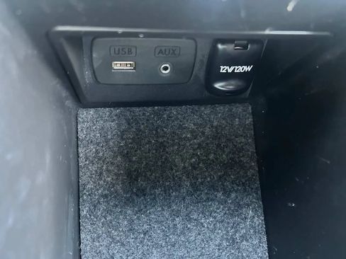 Used 2014 Subaru Outback 2.5i Limited w/ Moonroof Package AWD/4WD image 25