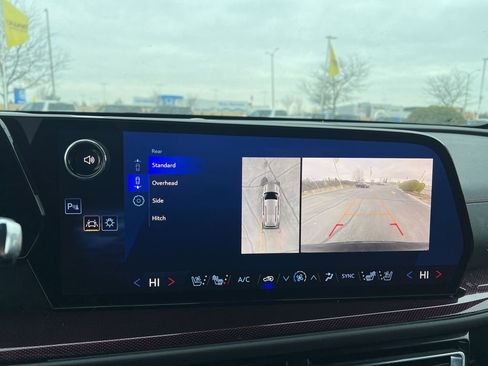 Used 2025 Chevrolet Traverse RS w/ LPO, Floor Liner Package image 21