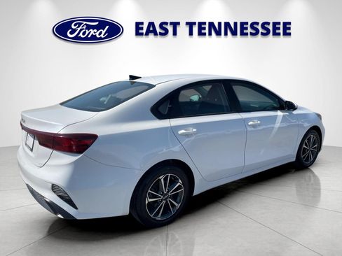 Used 2023 Kia Forte LXS FWD image 3