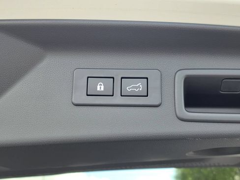 Certified 2025 Subaru Forester Touring w/ Protection Package AWD/4WD image 10