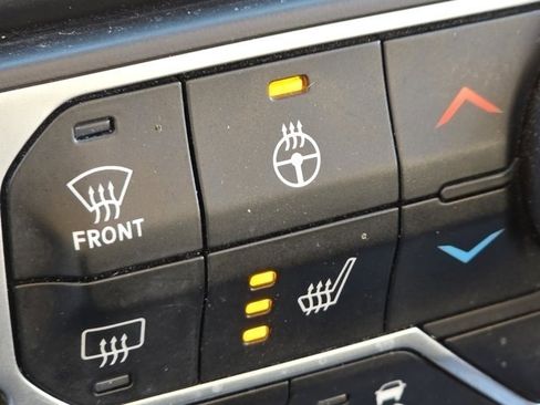 Used 2020 Jeep Wrangler Unlimited Rubicon w/ LED Lighting Group image 13