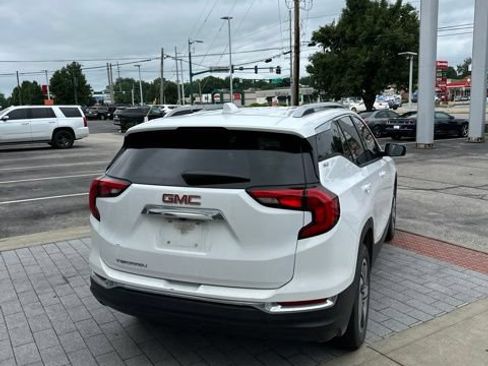 Used 2019 GMC Terrain SLT w/ Preferred Package FWD image 8