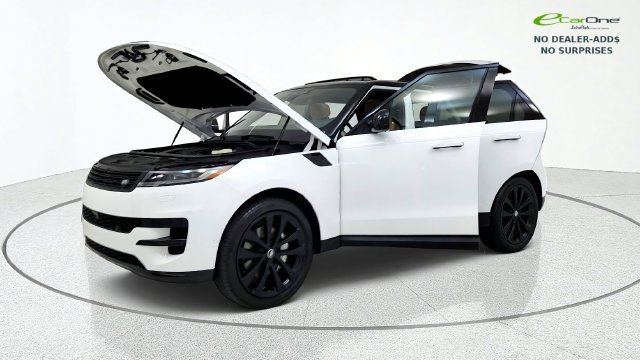 Used 2025 Land Rover Range Rover Sport SE AWD/4WD image 13