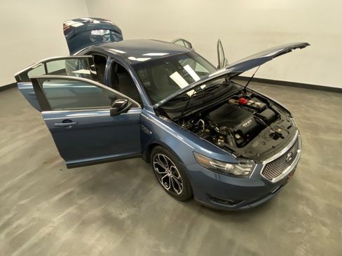 Used 2018 Ford Taurus SHO AWD/4WD image 52
