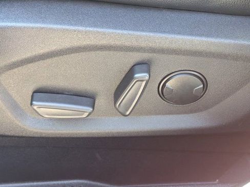 Used 2024 Ford Edge Titanium image 17