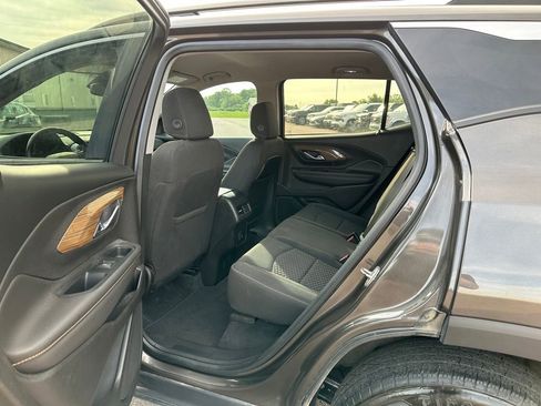 Used 2019 GMC Terrain SLE w/ Driver Convenience Package FWD image 21