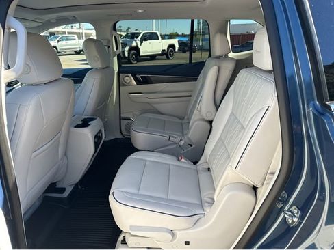 New 2026 Buick Enclave Avenir w/ Super Cruise Package AWD/4WD image 14