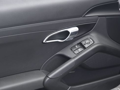 Certified 2025 Porsche 718 Cayman RWD image 23