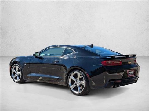 Used 2018 Chevrolet Camaro SS image 8